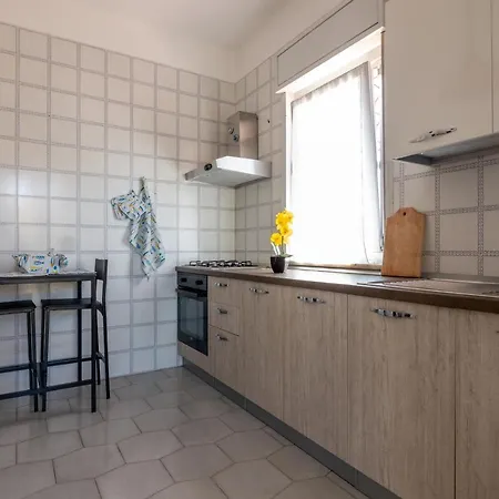 Butterfly House * Траппето