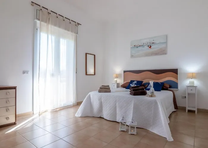 Butterfly House Vila Trappeto (Sicily)