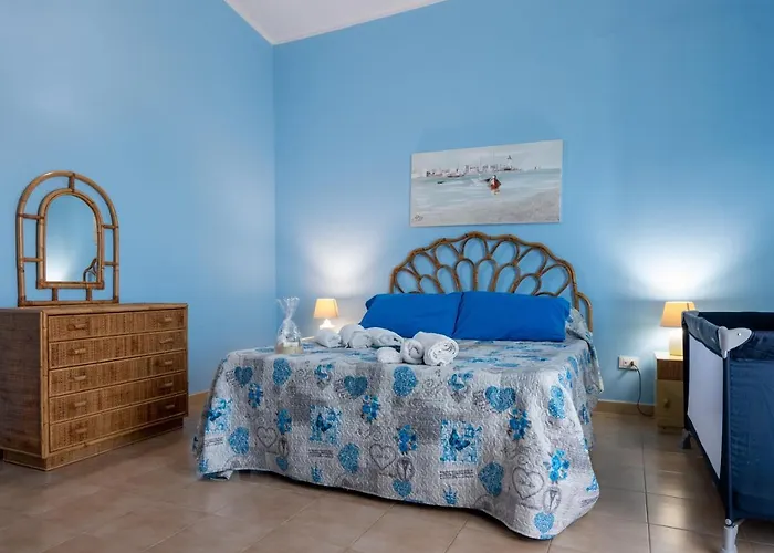 Butterfly House Vila Trappeto (Sicily)