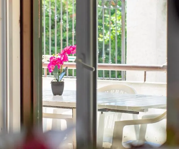 Butterfly House Vila